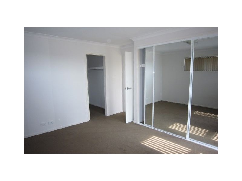 16 Ida Birchall Crescent, Macgregor ACT 2615