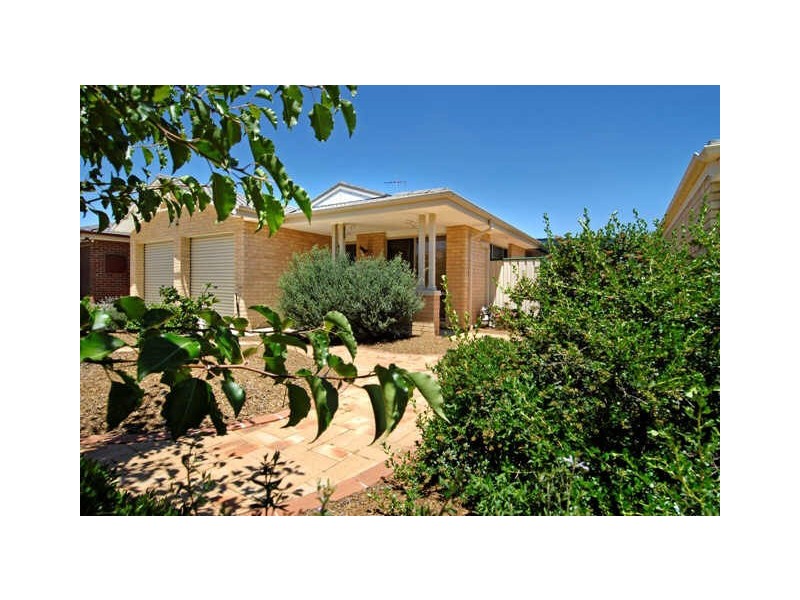 15 Goodhart Crescent, Dunlop ACT 2615