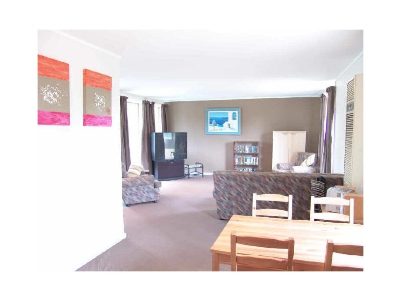114 Osburn Drive, Macgregor ACT 2615