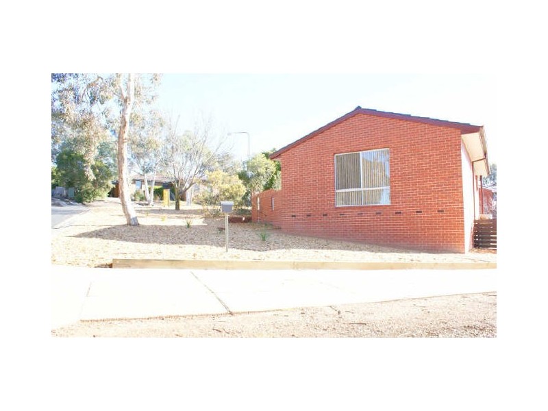 22 Pockley Close, Macgregor ACT 2615
