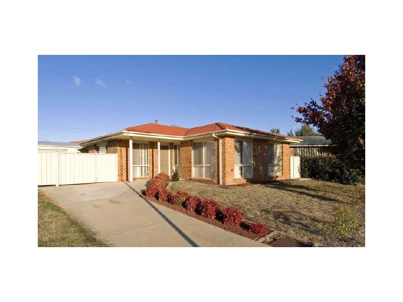 5 Matzek Place, Dunlop ACT 2615