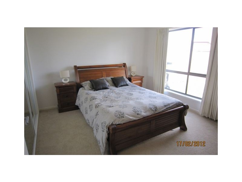 13/204 Macfarlane Burnett Avenue, Macgregor ACT 2615