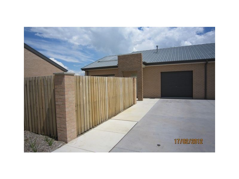 13/204 Macfarlane Burnett Avenue, Macgregor ACT 2615