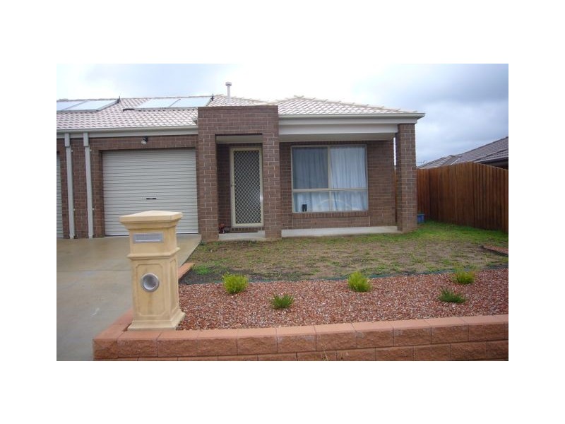 17 John Holt Street, Macgregor ACT 2615