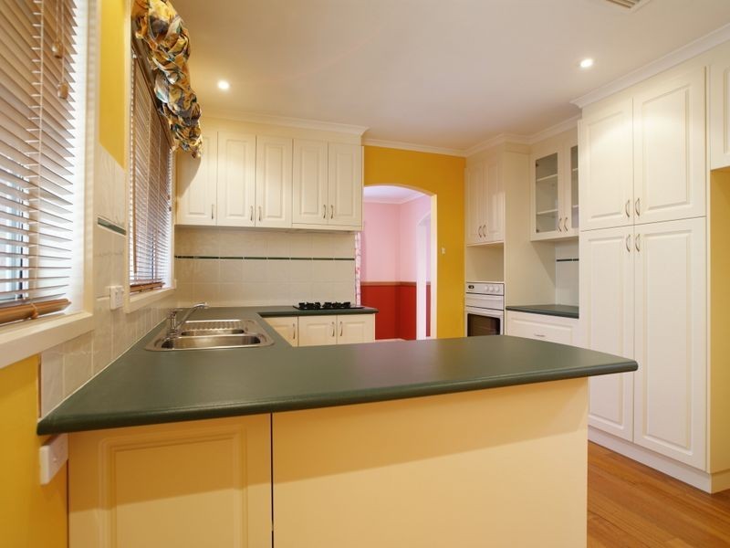 334 Southern Cross Drive, Macgregor ACT 2615
