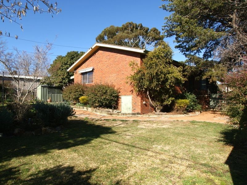 334 Southern Cross Drive, Macgregor ACT 2615