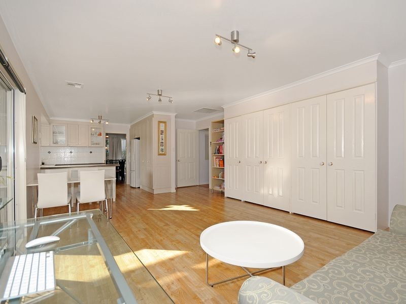 74 Hugh McKay Crescent, Dunlop ACT 2615