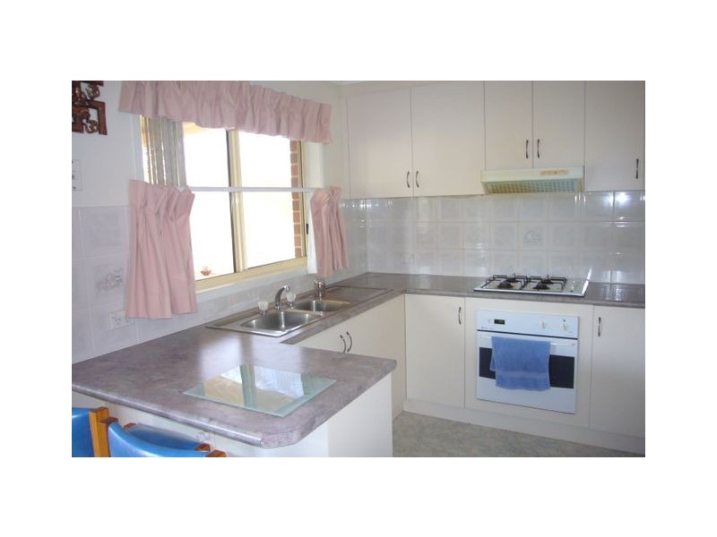 2/22 Cashion Court, Dunlop ACT 2615