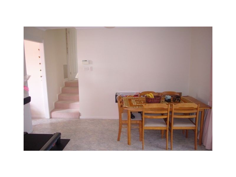 2/22 Cashion Court, Dunlop ACT 2615