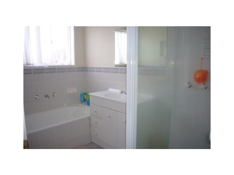 2/22 Cashion Court, Dunlop ACT 2615