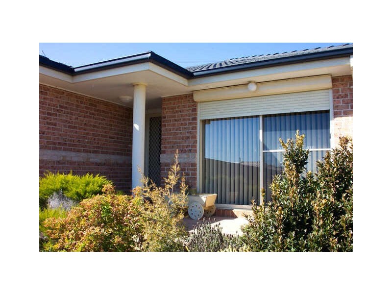 2/26 Jonsson Court, Dunlop ACT 2615