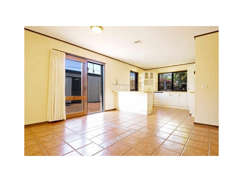 13 Poole Place, Latham ACT 2615