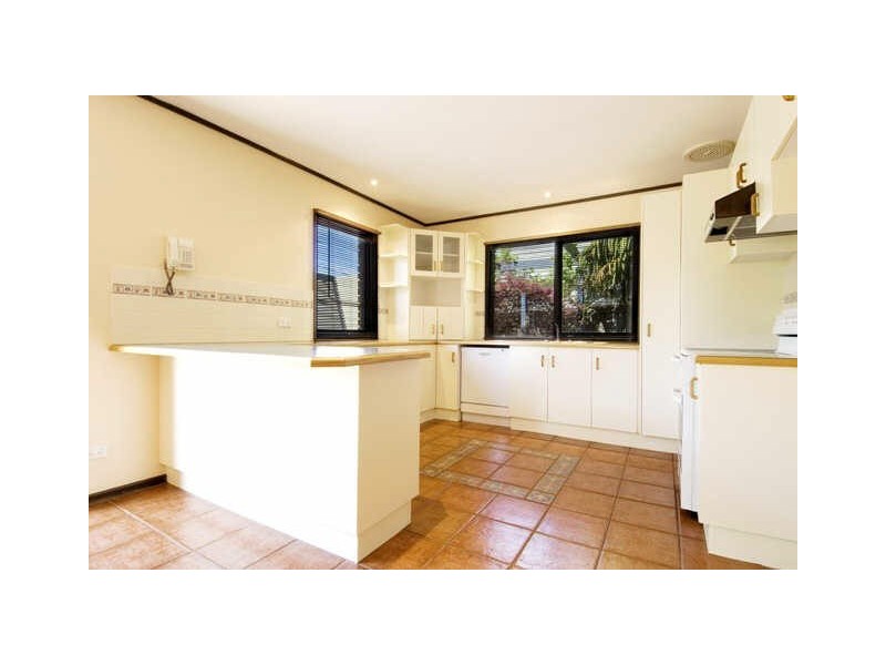 13 Poole Place, Latham ACT 2615