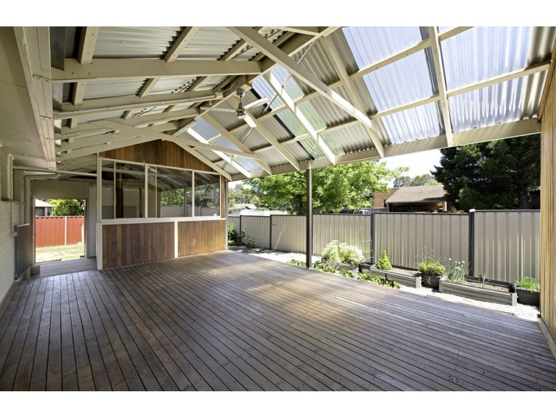 2 Forsyth Place, Charnwood ACT 2615