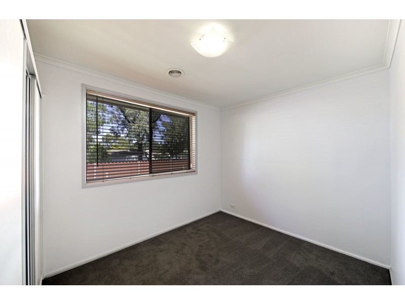 2 Forsyth Place, Charnwood ACT 2615