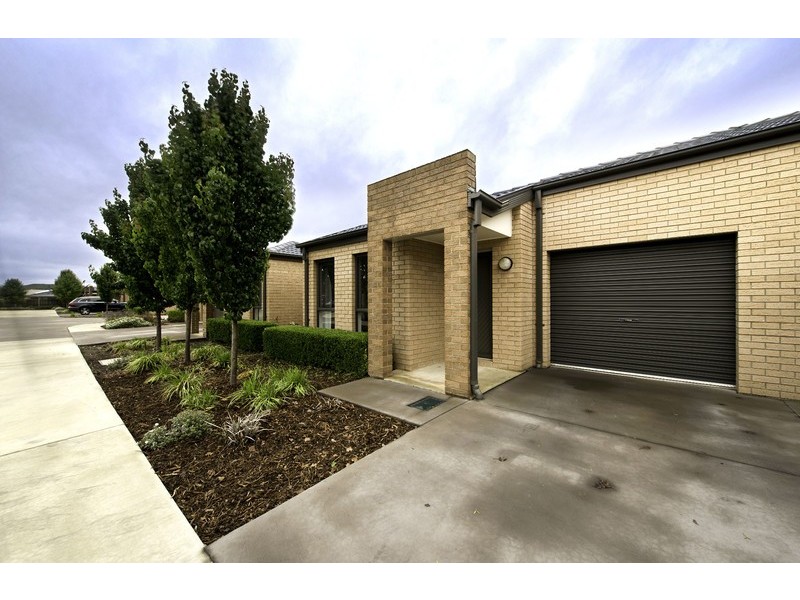 7/204 Macfarlane Burnet Avenue, Macgregor ACT 2615
