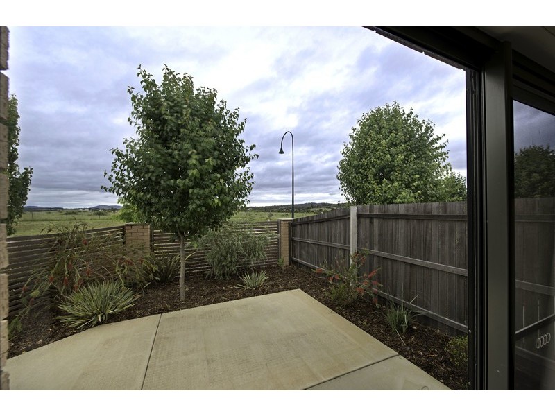 7/204 Macfarlane Burnet Avenue, Macgregor ACT 2615