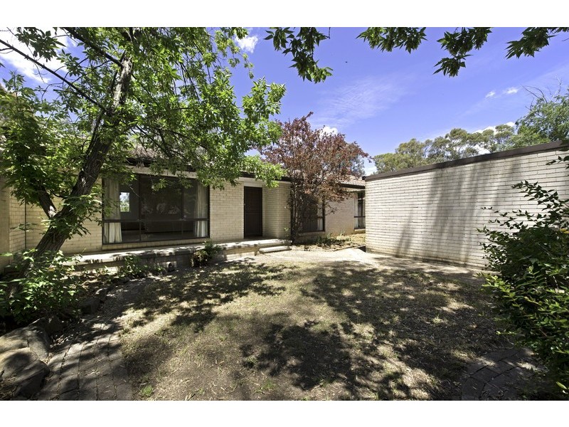 15 Brownlow Place, Holt ACT 2615