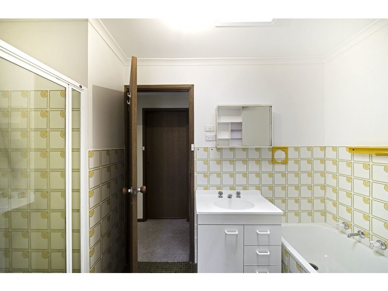 15 Brownlow Place, Holt ACT 2615