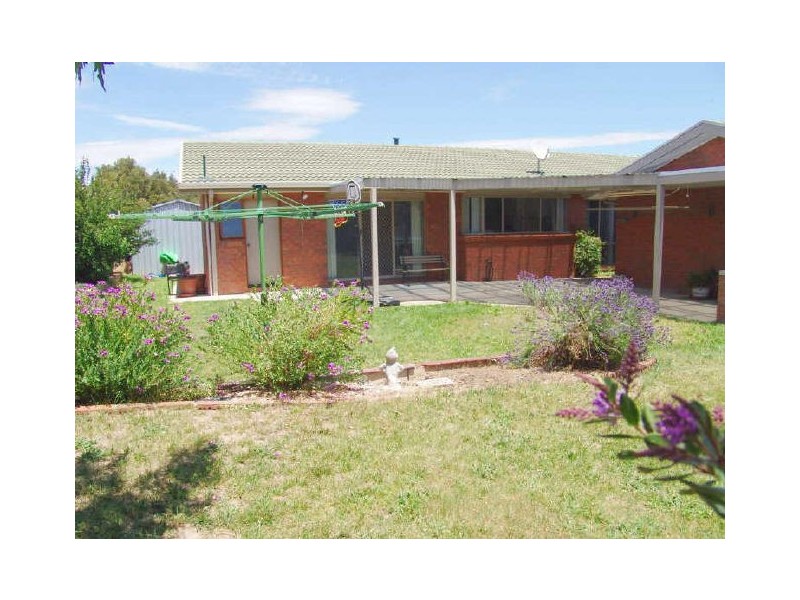 1 Matzek Place, Dunlop ACT 2615