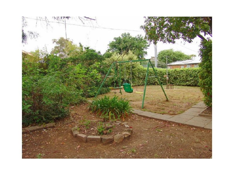 39 McCabe Crescent, Holt ACT 2615