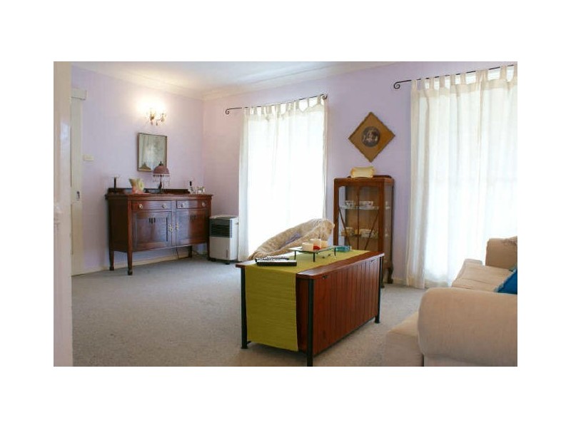 24 Longworth Place, Holt ACT 2615