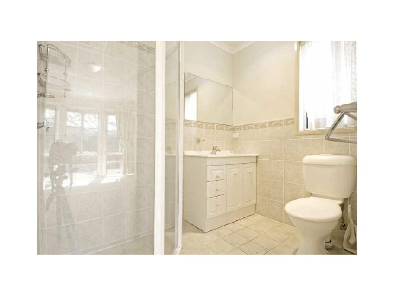 2 Tarrant Crescent, Dunlop ACT 2615