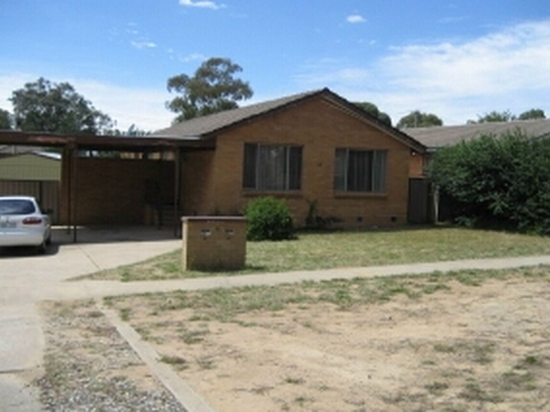 12A Macnaughton Street, Higgins ACT 2615