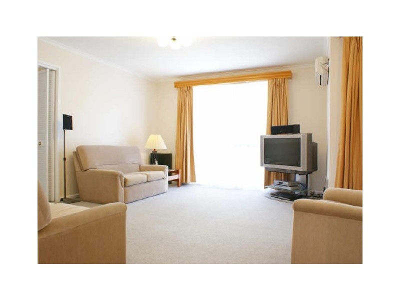 12 Duhig Place, Macgregor ACT 2615