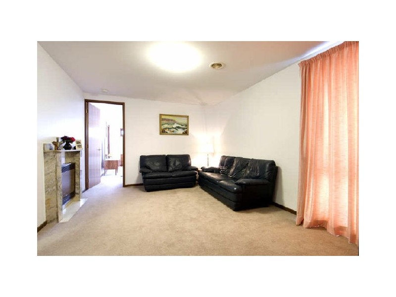 2 Crowley Court, Charnwood ACT 2615