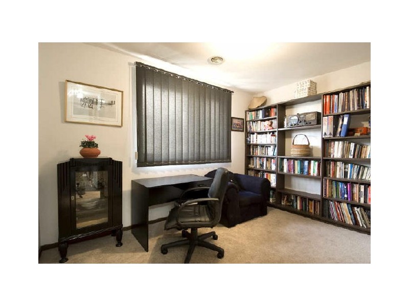 2 Crowley Court, Charnwood ACT 2615