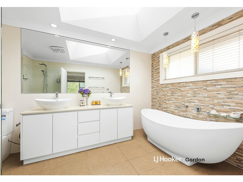33 Robinson St, East Lindfield NSW 2070
