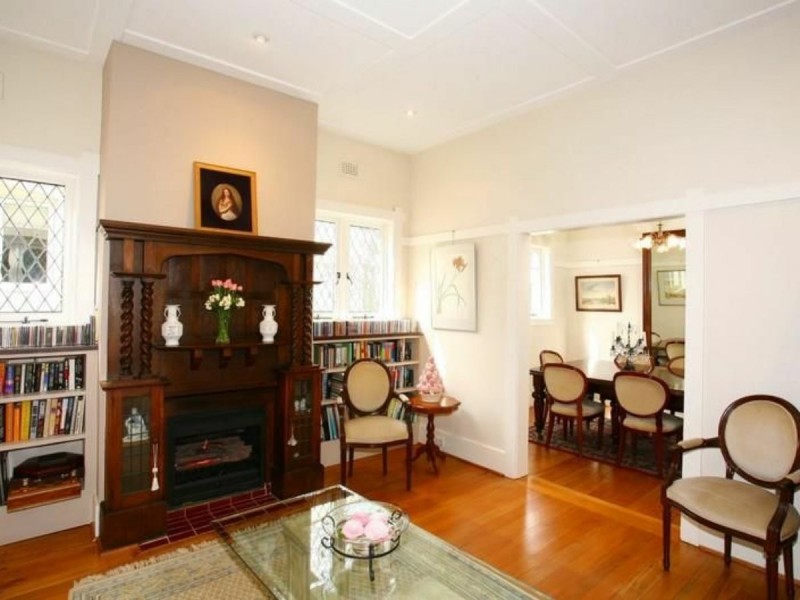 27 Woodside Ave, Lindfield NSW 2070