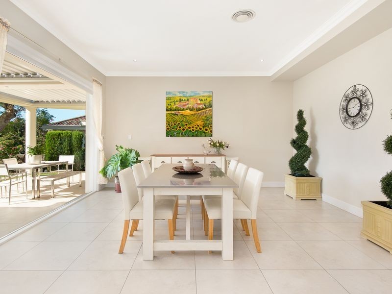 8A The Crest, Killara NSW 2071