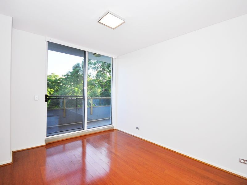 U602/12 avon road, Pymble NSW 2073