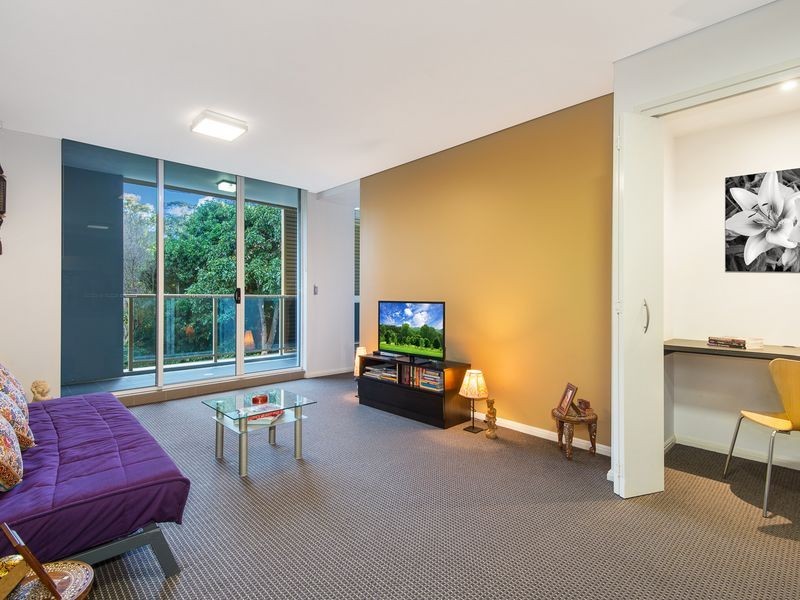 302/12 Avon Road, Pymble NSW 2073