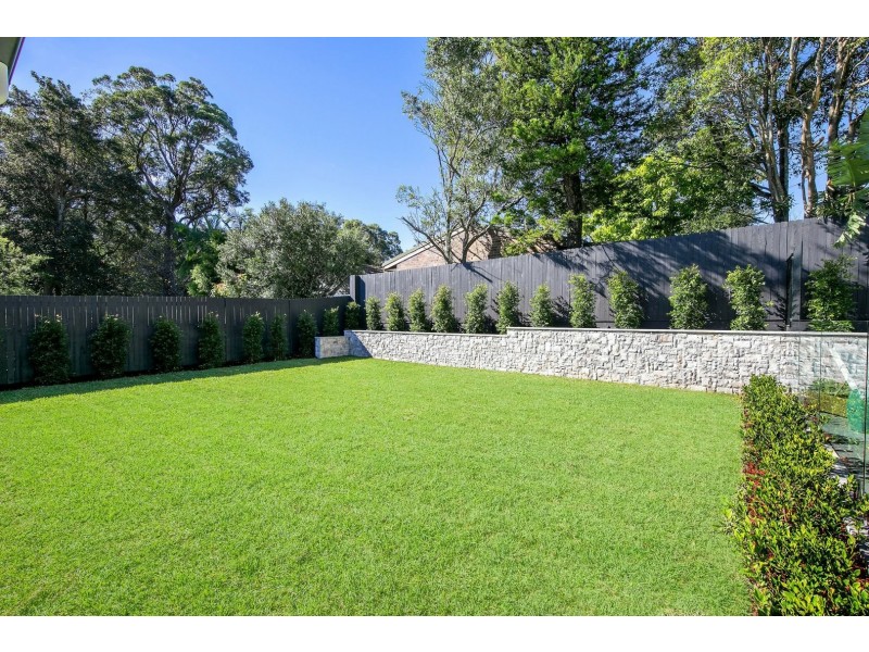 5 Karoom Ave, St Ives NSW 2075