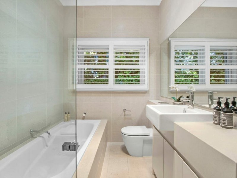 95 Livingstone Ave, Pymble NSW 2073