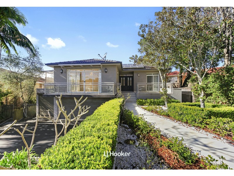 11 The Crest, Killara NSW 2071