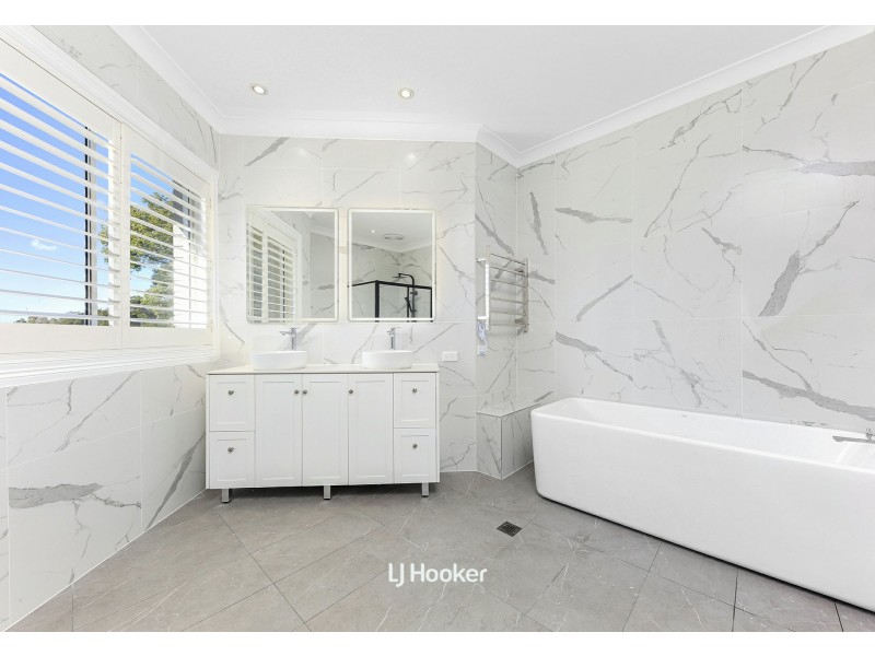 11 The Crest, Killara NSW 2071