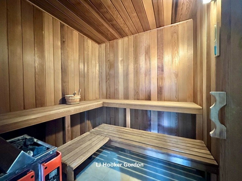 11 The Crest, Killara NSW 2071