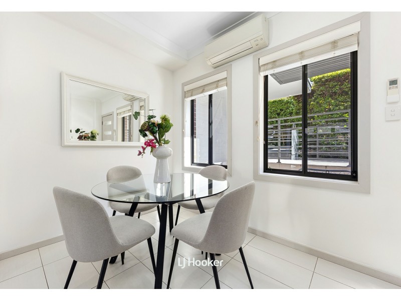 6/6 Shinfield Avenue, St Ives NSW 2075