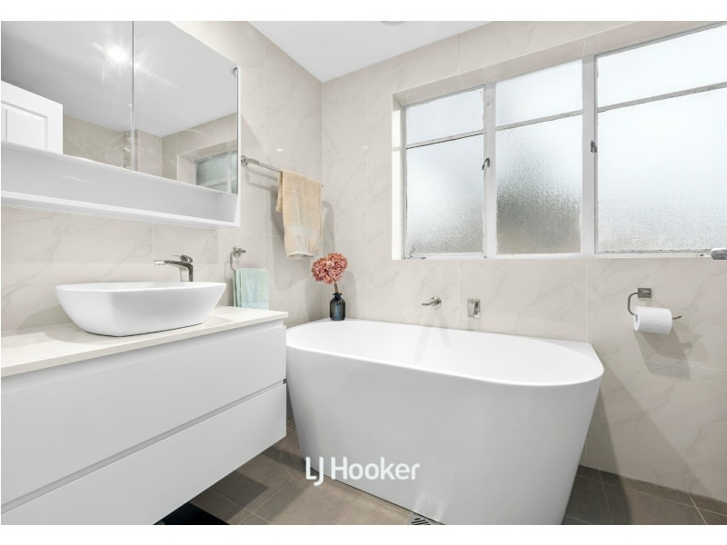 2/4 Milner Crescent, Wollstonecraft NSW 2065
