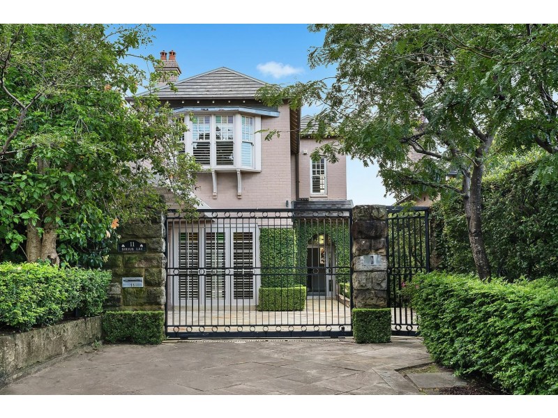 11 Raglan Street, Mosman NSW 2088