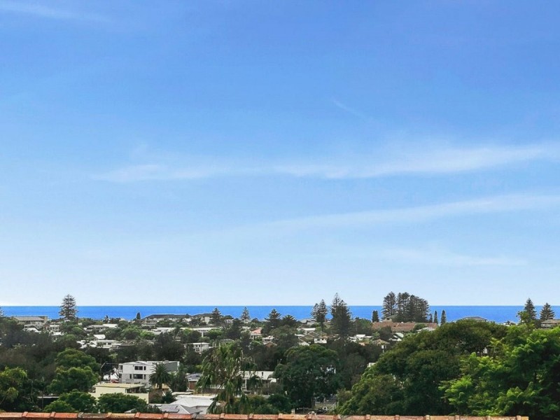 44 Woorarra Ave, North Narrabeen NSW 2101