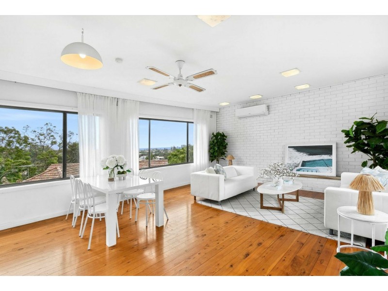 44 Woorarra Ave, North Narrabeen NSW 2101