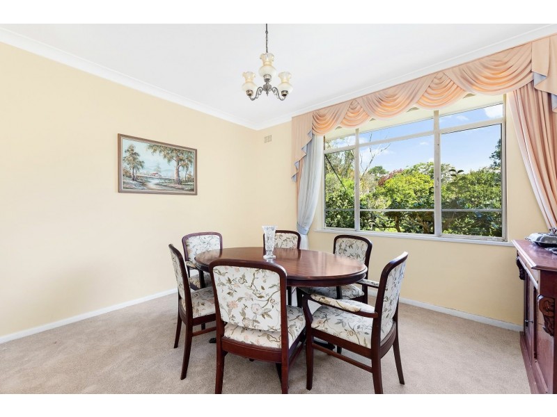 27 Warrowa Ave, Pymble NSW 2073