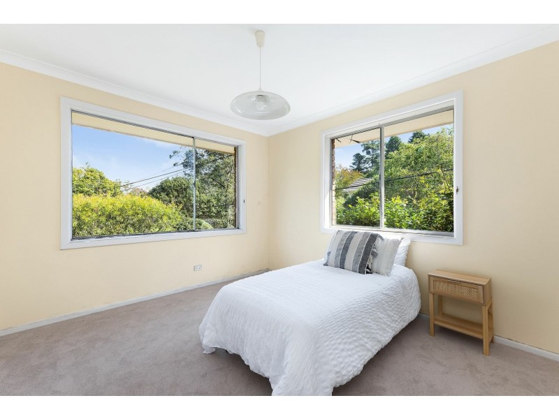 27 Warrowa Ave, Pymble NSW 2073