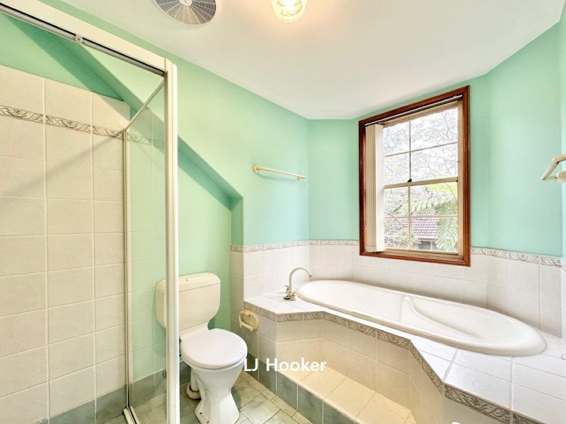 23 Peace Ave, Pymble NSW 2073