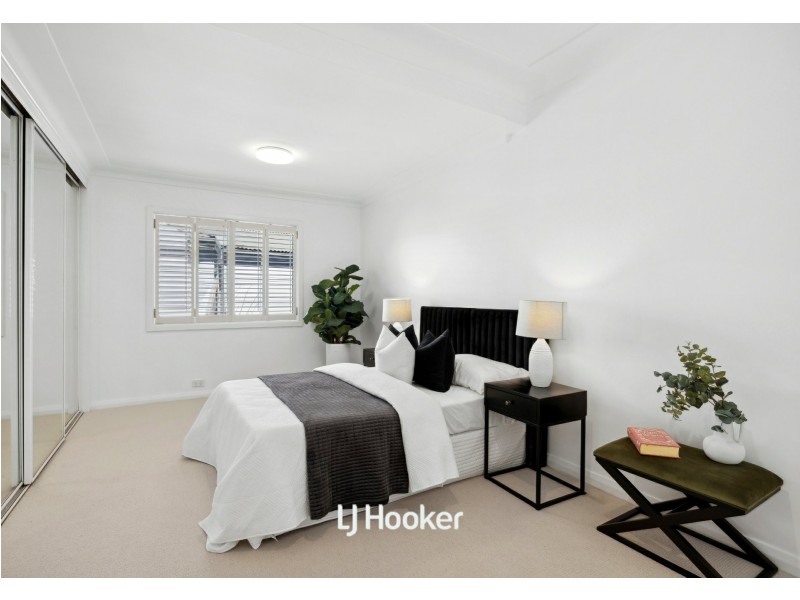 90 Kooloona Crescent, West Pymble NSW 2073